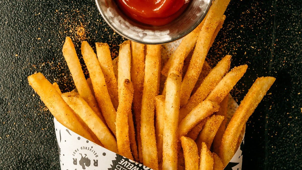 Roosters Run by null