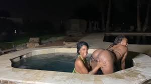 Lesbian hot tub jpg x Lesbian hot tub