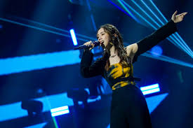 Sexinsex 邓紫棋|邓紫棋][新闻]250411 邓紫棋世界巡回演唱会盛况空前,粉丝热情高涨助力偶像再创辉煌——本命星新闻