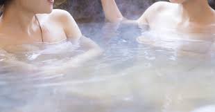  混浴 素人|写真・画像】「素人さんじゃないでしょう？」リモート混浴参加美女のギリギリ加減に鶴瓶・ナイナイ岡村が激しく動揺！ 2枚目 | バラエティ | ABEMA  TIMES | アベマタイムズ