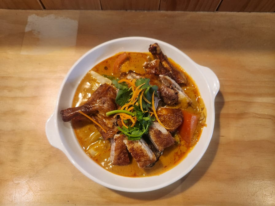 Curry Mee by null