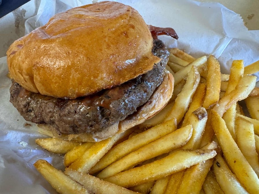 Flanigan's Boathouse by null