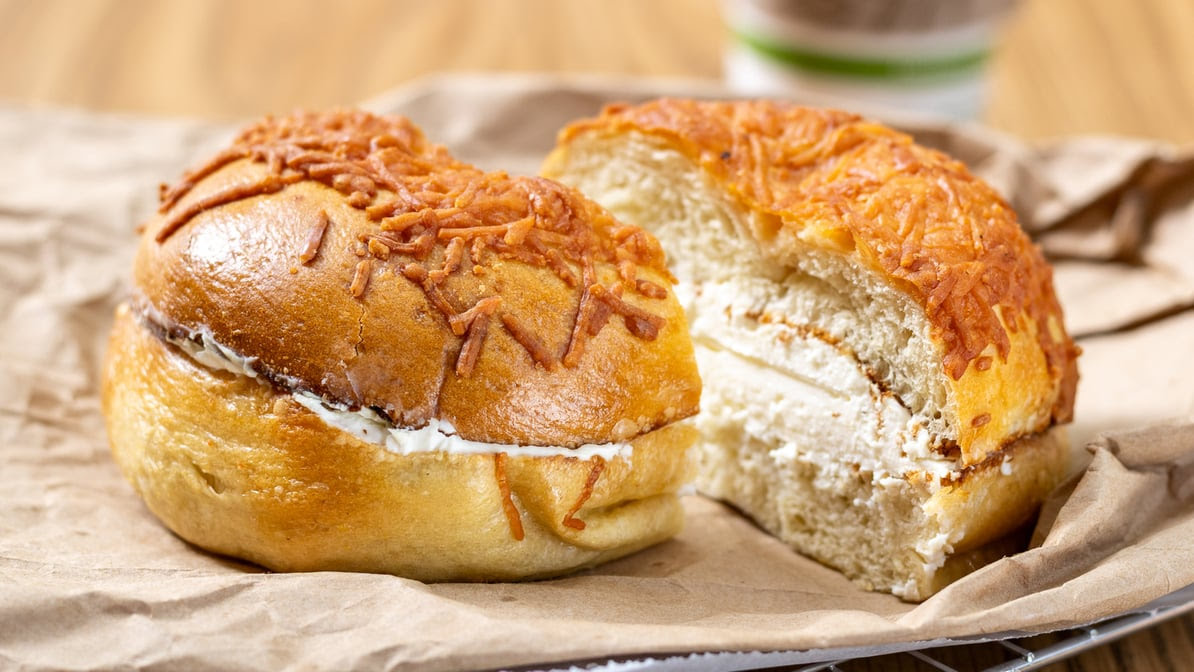 Luke's New York Bagel Shop by null