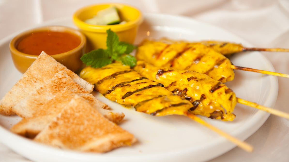 Madam Mam's Thai Cuisine, South at Brodie LN by null