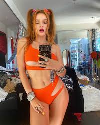 Bella thorne teases fan with risqué jpg x Bella thorne sexy