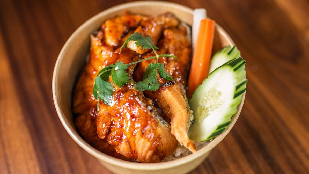 Tem Sib Eatery & Bar by null