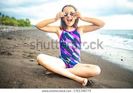 04 imgsrc.ru little girls 19|Premium Photo | Little girl in a bathing suit playing on the beach by the  sea