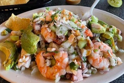 Carnitas y Mariscos Las Morelianas by null