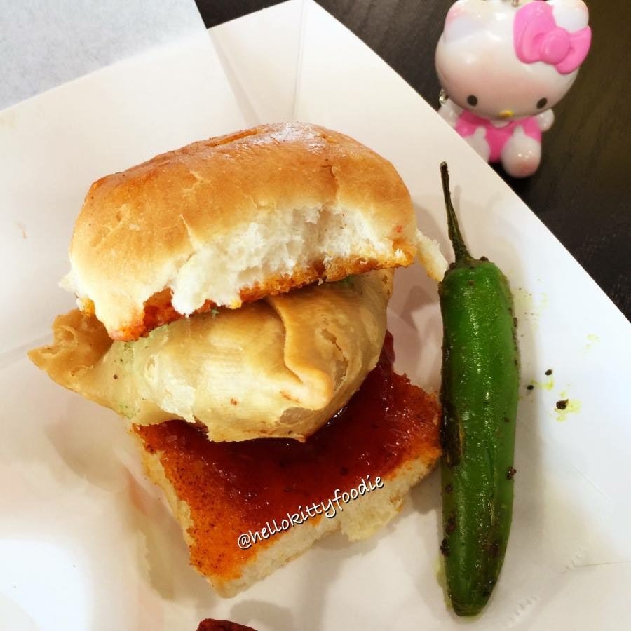 Bollywood Zaika by null