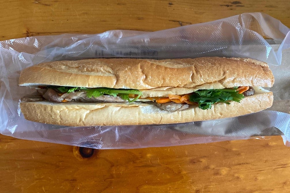 Banh Mi Cali by null