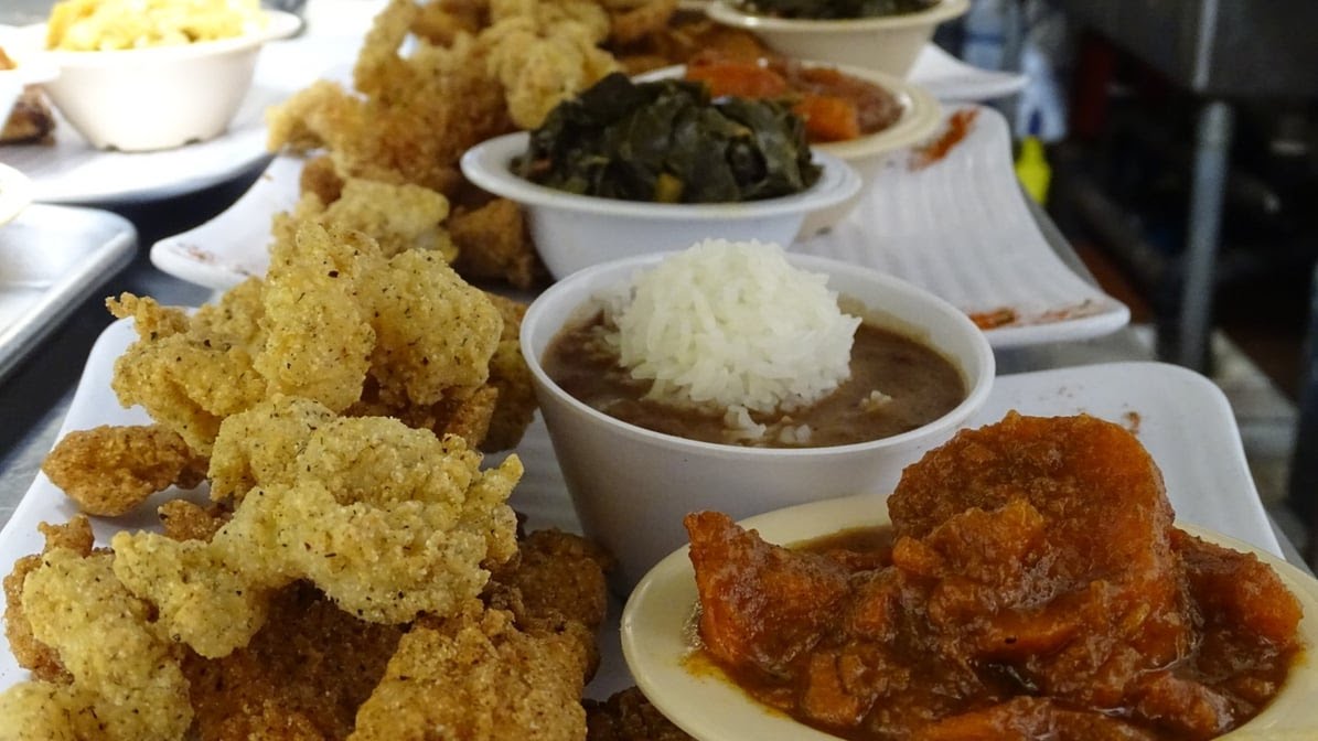 Lee Esther's Creole & Cajun Cooking by null