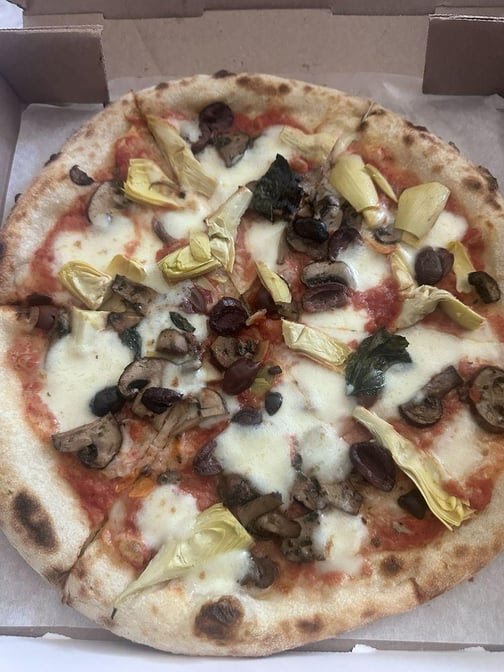 Cavalli Pizza by null