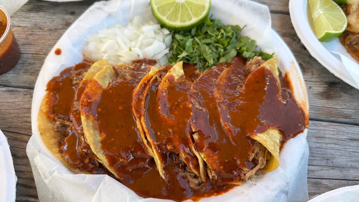 Taqueria Los Regios| Food Truck by null
