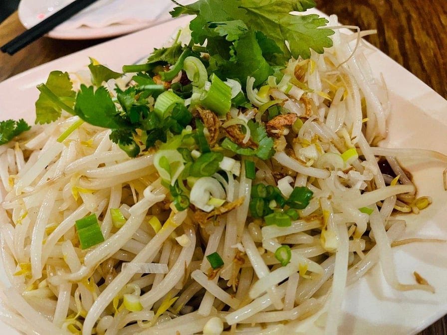 Nyonya by null