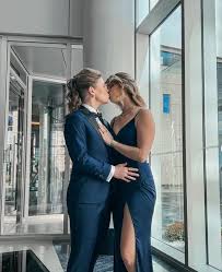 hailee and kendra|How Hailee and Kendra Moved their Merchandise and Memberships Under One  Platform