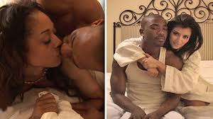 Commentary camera lights and shower jpg x Mimi faust sextape