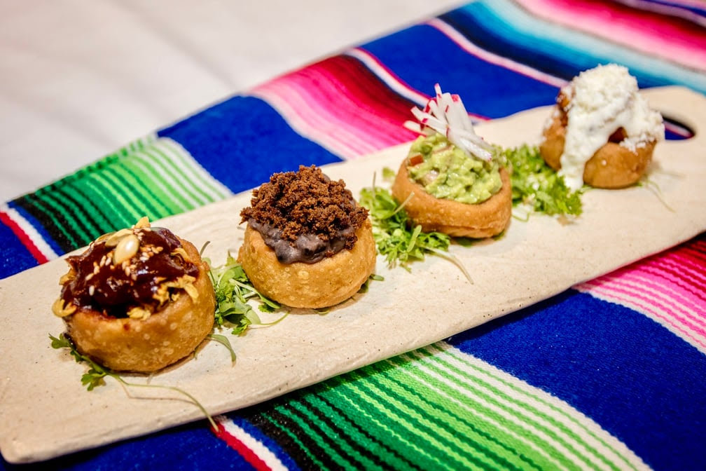 Manchamanteles by null