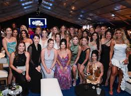 奥様　写真|第1回奥様運びレース日本選手権「WIFE-CARRYING in JAPAN 2024」開催！～目指せ！日本一の愛妻家！～ |  一般社団法人嬬恋村観光協会のプレスリリース