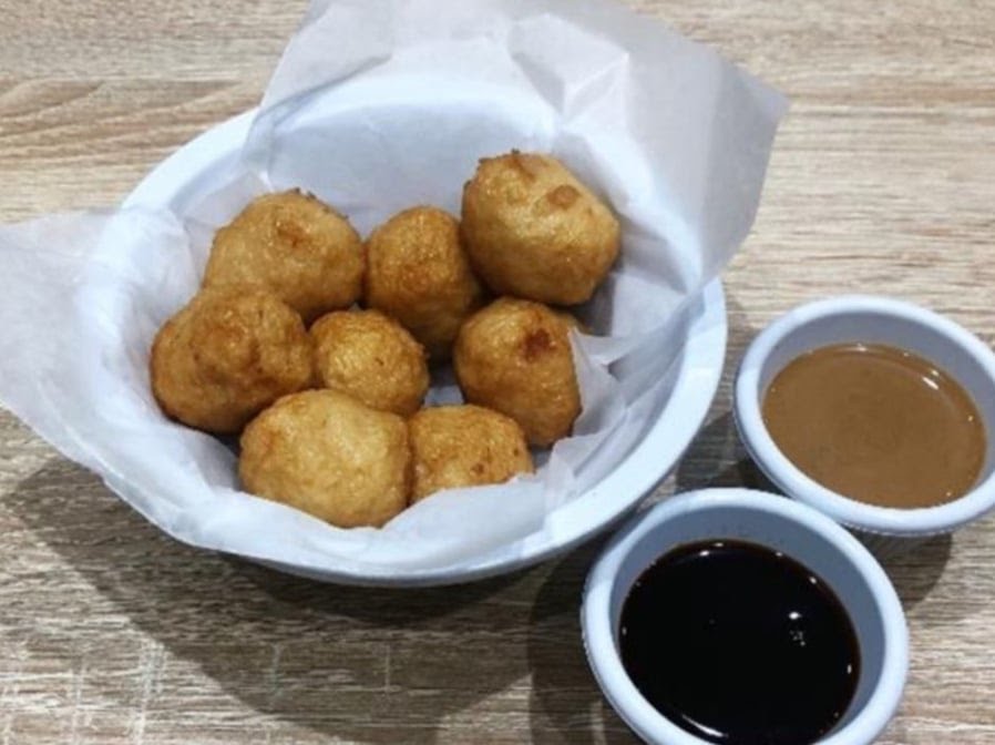 YIN JI (銀記腸粉) by null