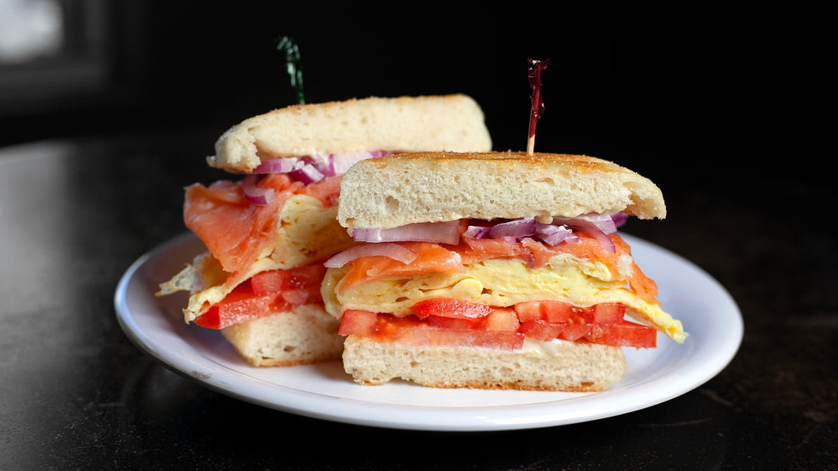 La Grande Orange Grocery & Pizzeria by null