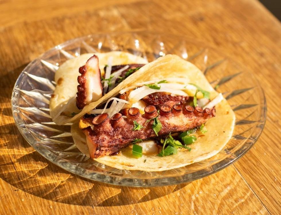 Vamos. Vamos. by null