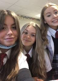 uk schoolgirl |British schoolgirl hi-res stock photography and images - Alamy