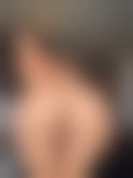 asian bend over pussy|Naughty Asian Teen Exposes Her Pussy While Bend Over On Bed Video