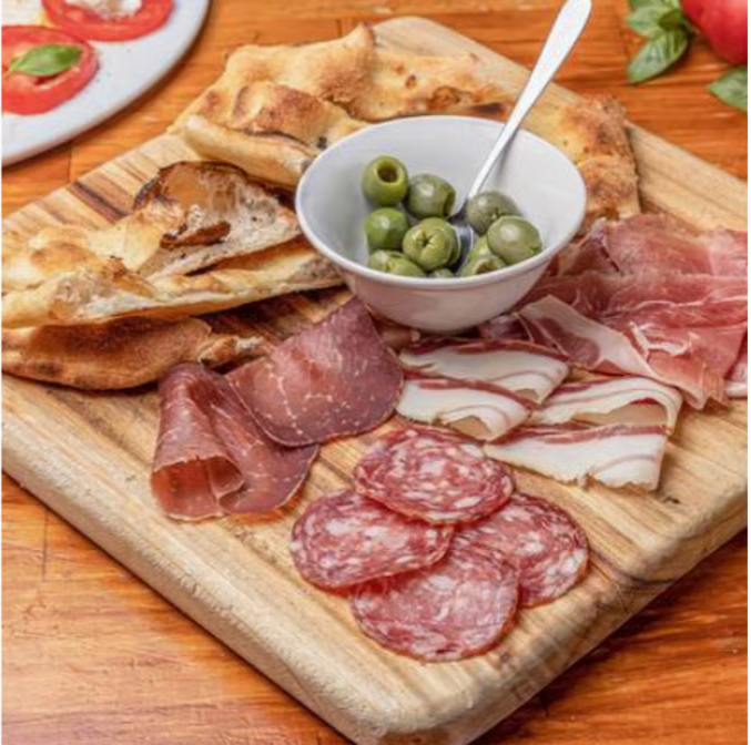 Il Buco Cafe & Pizzeria by null