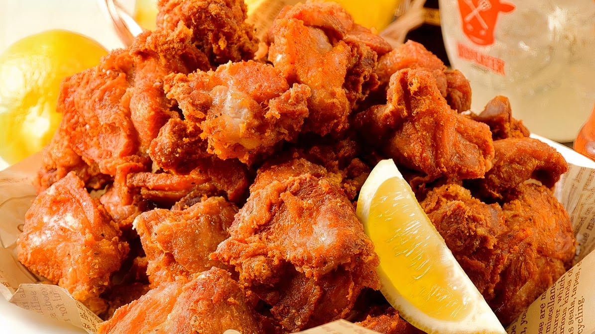 Shanghai Tea Garden by null