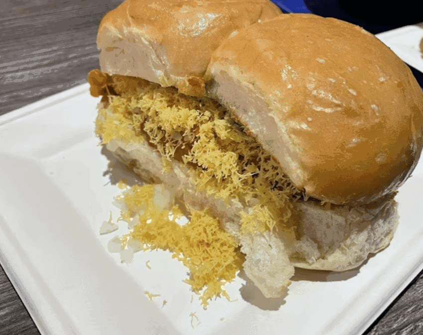 Surati Farsan by null