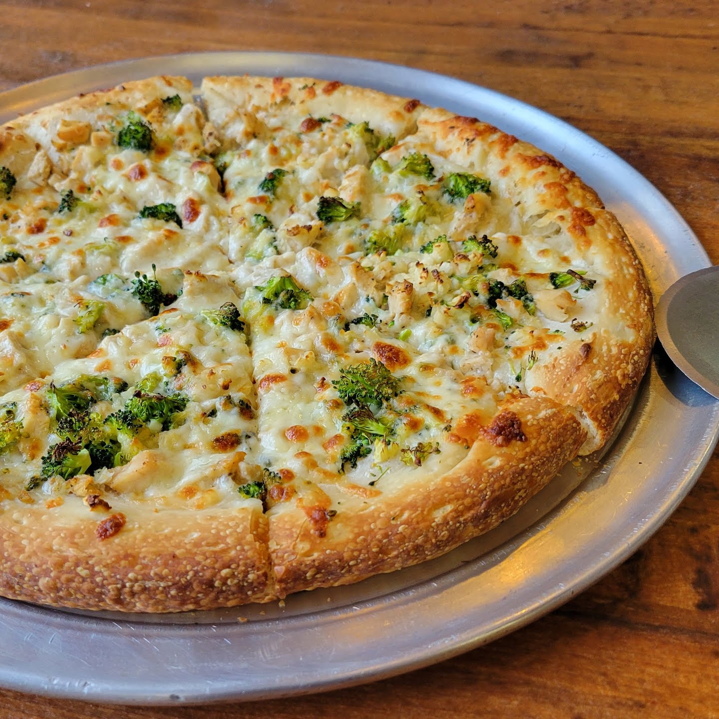 Free Wheeler Pizza by null