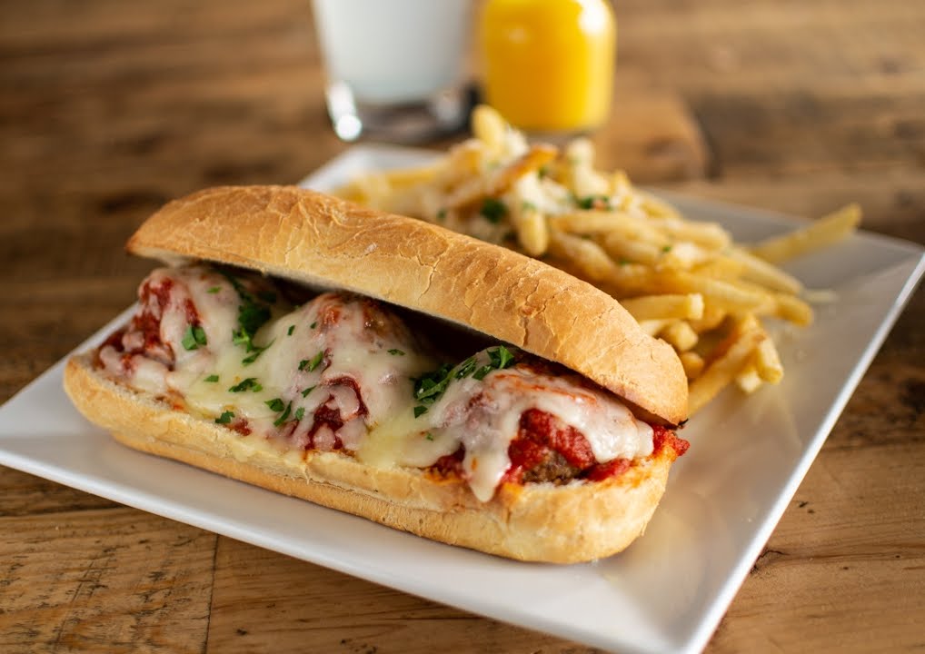 Crust Pizzeria by null