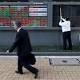 Oil hits fresh 2016 highs as US crude stocks fall 