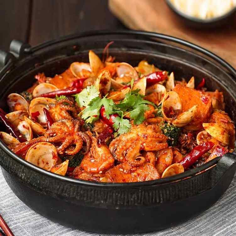 Chengdu Chengdu 成都成都砂锅川菜 by null