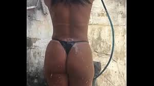 Xvideos coroa amadora tomando banho gostoso amador jpg x Coroa tomando banho