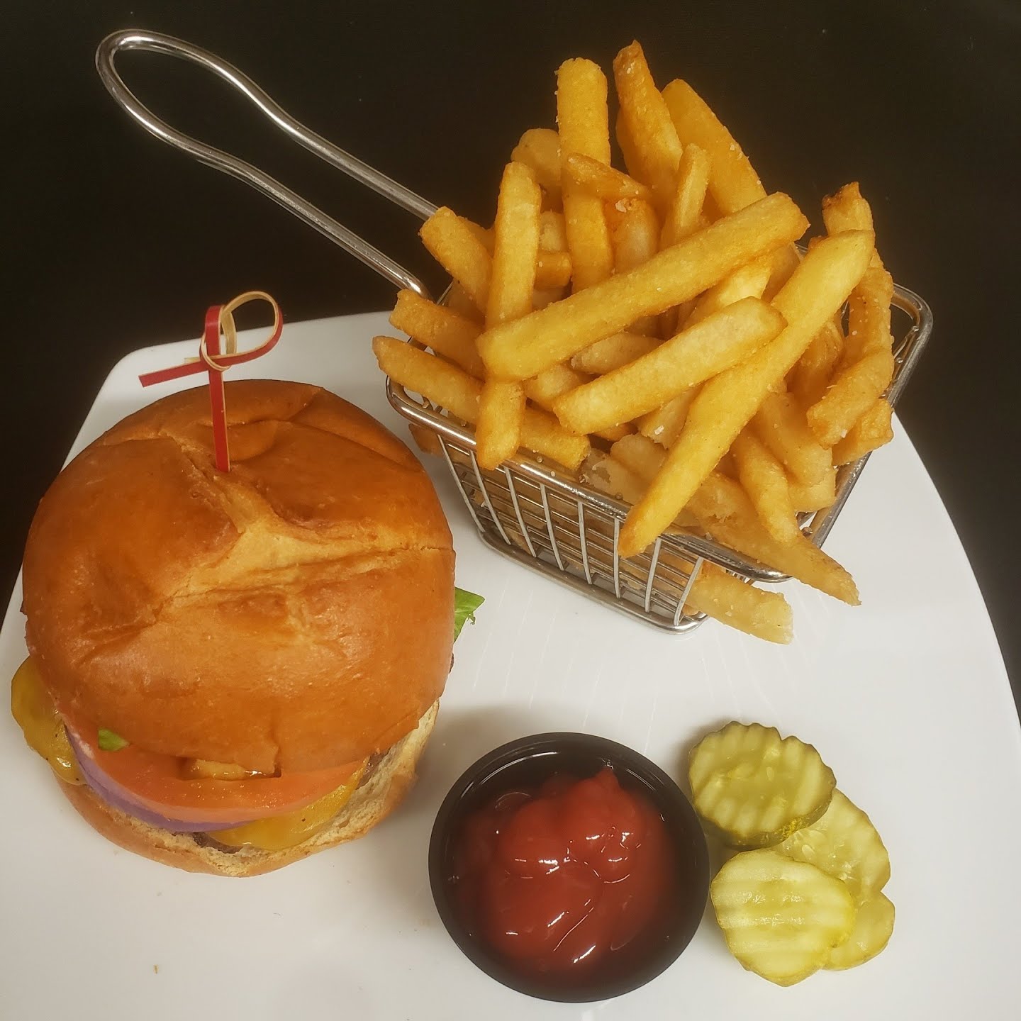 Current Restaurant & Bar by null