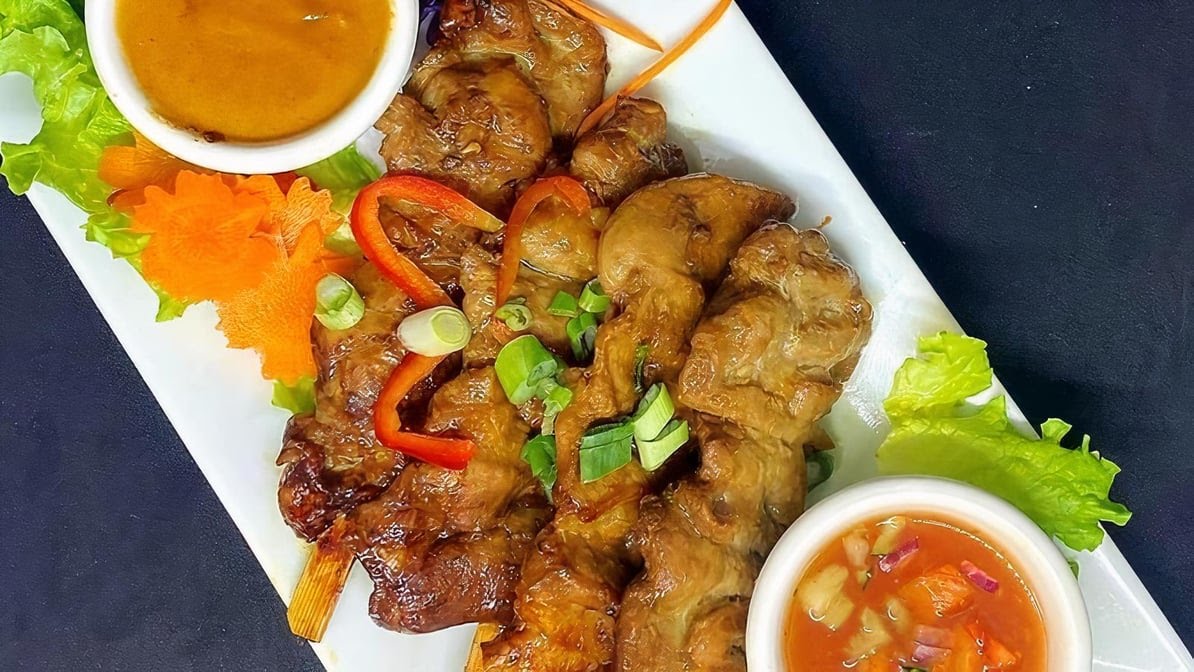 Tuk Tuk Thai Food by null