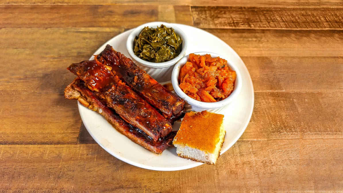 Wyatt's Country BBQ/Sgt Wyatts country BBQ by null