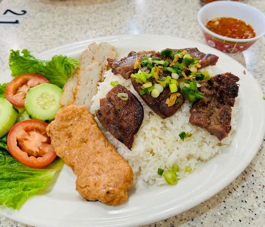 Kim Hoa Hue Restaurant, Temple City by null