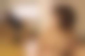 ショートヘア　人妻　エロ|ショートヘアと貧乳の妻が同僚をセックスのために帰宅させる | xHamster