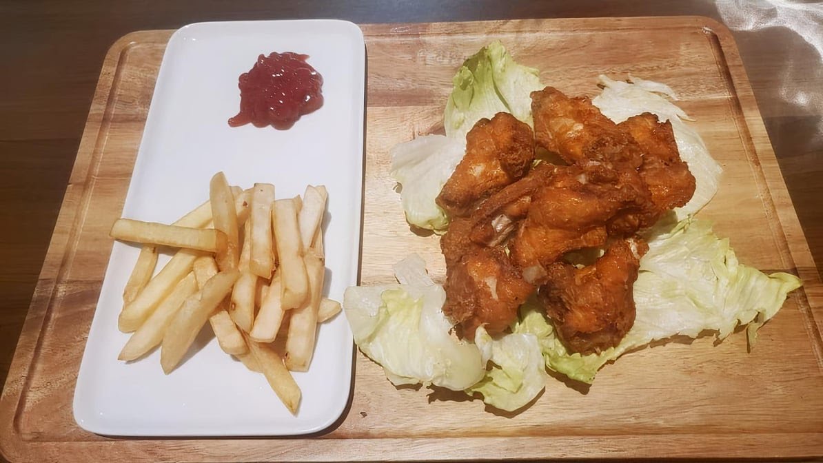 Meet & Feast Restaurant by null