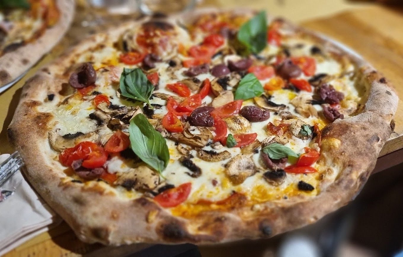 Al Vicolo Pizza&Vino by null