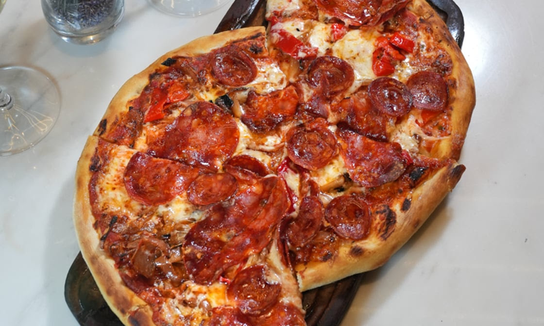 Wally's Beverly Hills by null