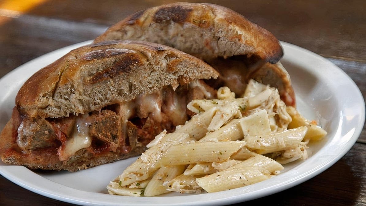 Fellini Pizzeria by null