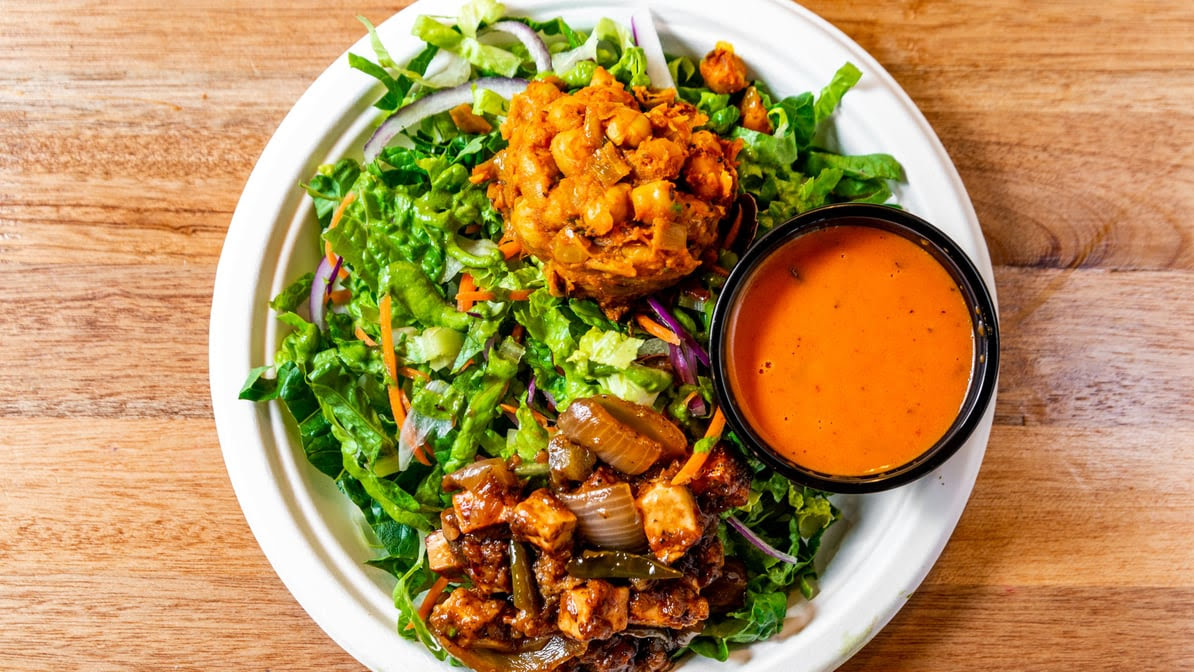 The Roll Pod Food Truck by null