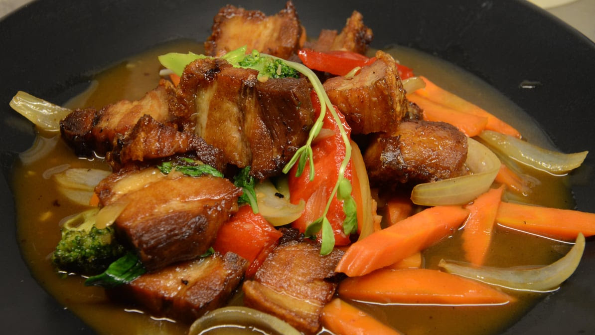 Vanidol's Asian Cuisine by null