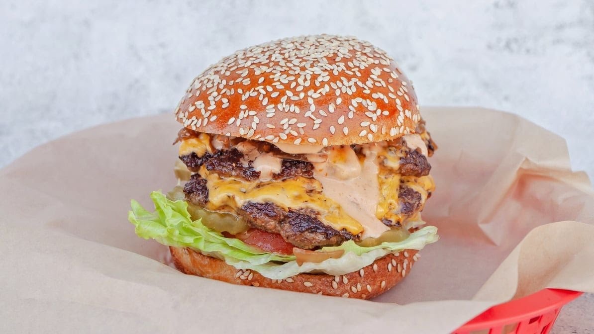 Burger District LA by null