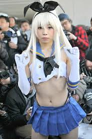 コミケ ノーパン コスプレイヤー| / X