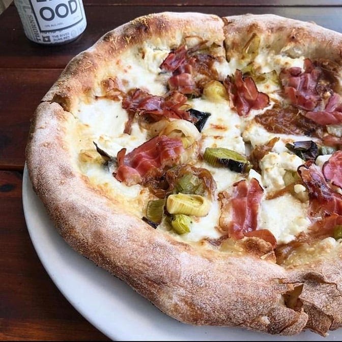 Life of Pie Pizza by null