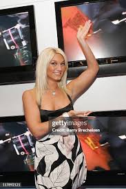 Brooke hogan wants to date randy orton gif x Brooke hogan